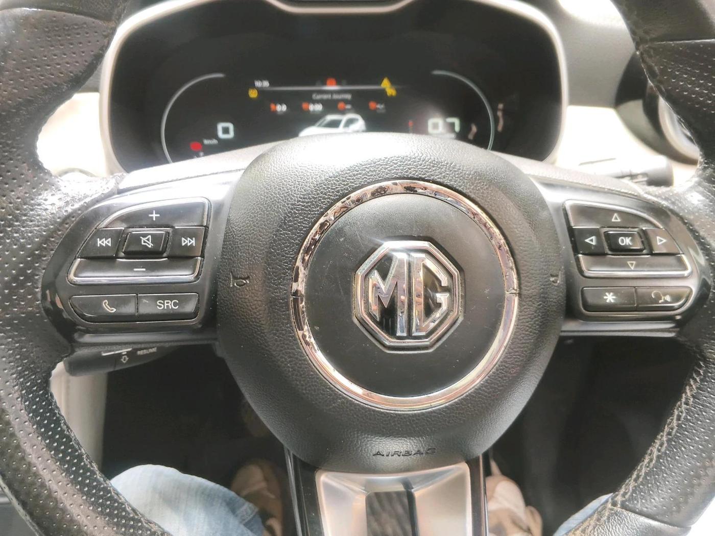 2022 MG ASTOR SHARP 1.5 MT, Petrol, Manual, 1,37,124 km, interior
