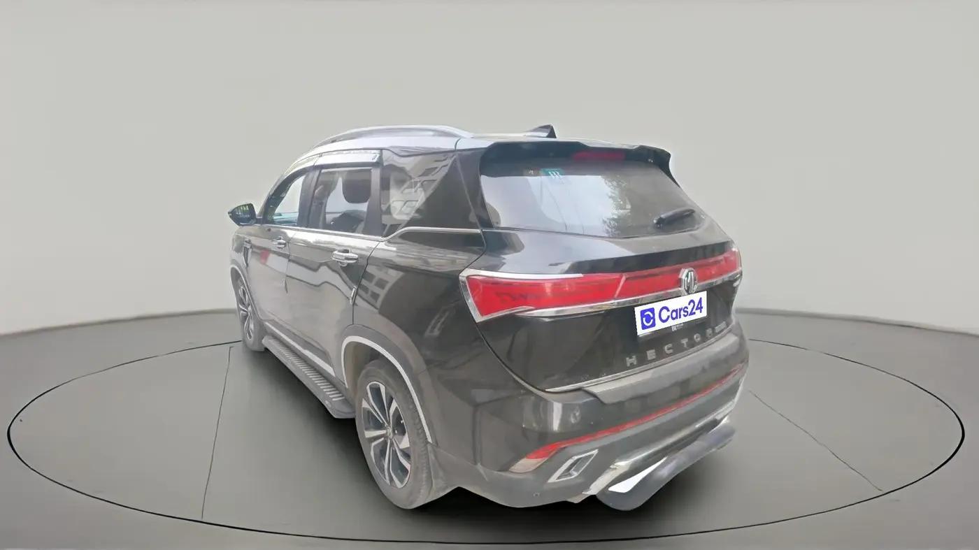 2024 MG HECTOR PLUS SHARP PRO 1.5 TURBO MT 7 STR, Petrol, Manual, 20,709 km, exterior