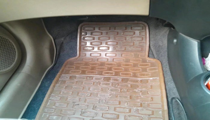 2013 Honda Amaze 1.5L I-DTEC S, Diesel, Manual, 1,15,100 km, interior