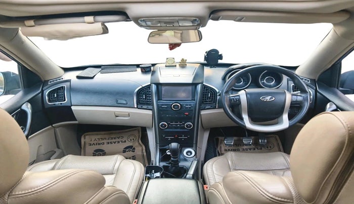 2016 Mahindra XUV500 W10, Diesel, Manual, 96,816 km, interior