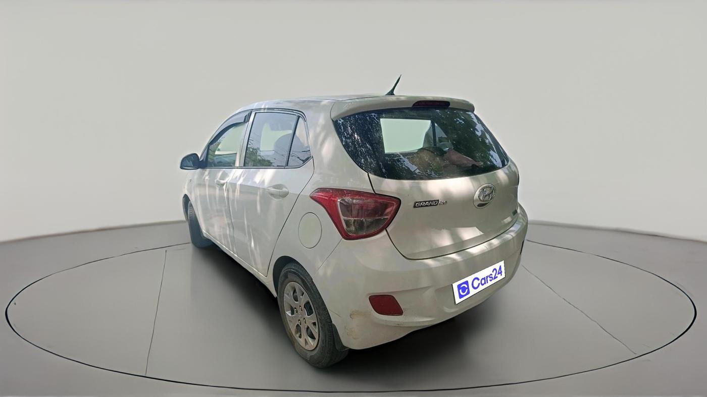 2016 Hyundai Grand i10 MAGNA 1.2 KAPPA VTVT, Petrol, Manual, 1,05,670 km, exterior