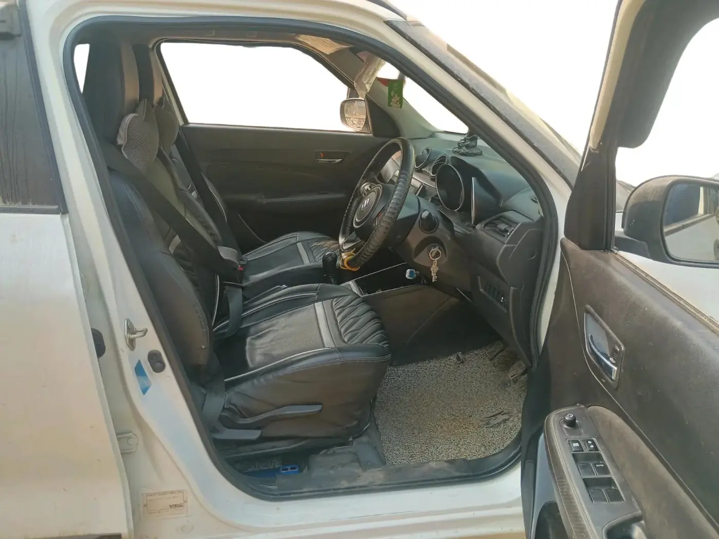2023 Maruti Swift VXI, Petrol, Manual, 70,000 km, interior