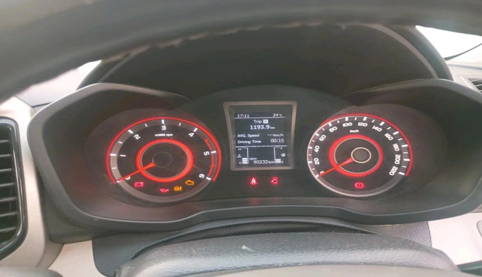 2019 Mahindra XUV300 W8 (O) 1.5 DIESEL, Diesel, Manual, 90,232 km, interior