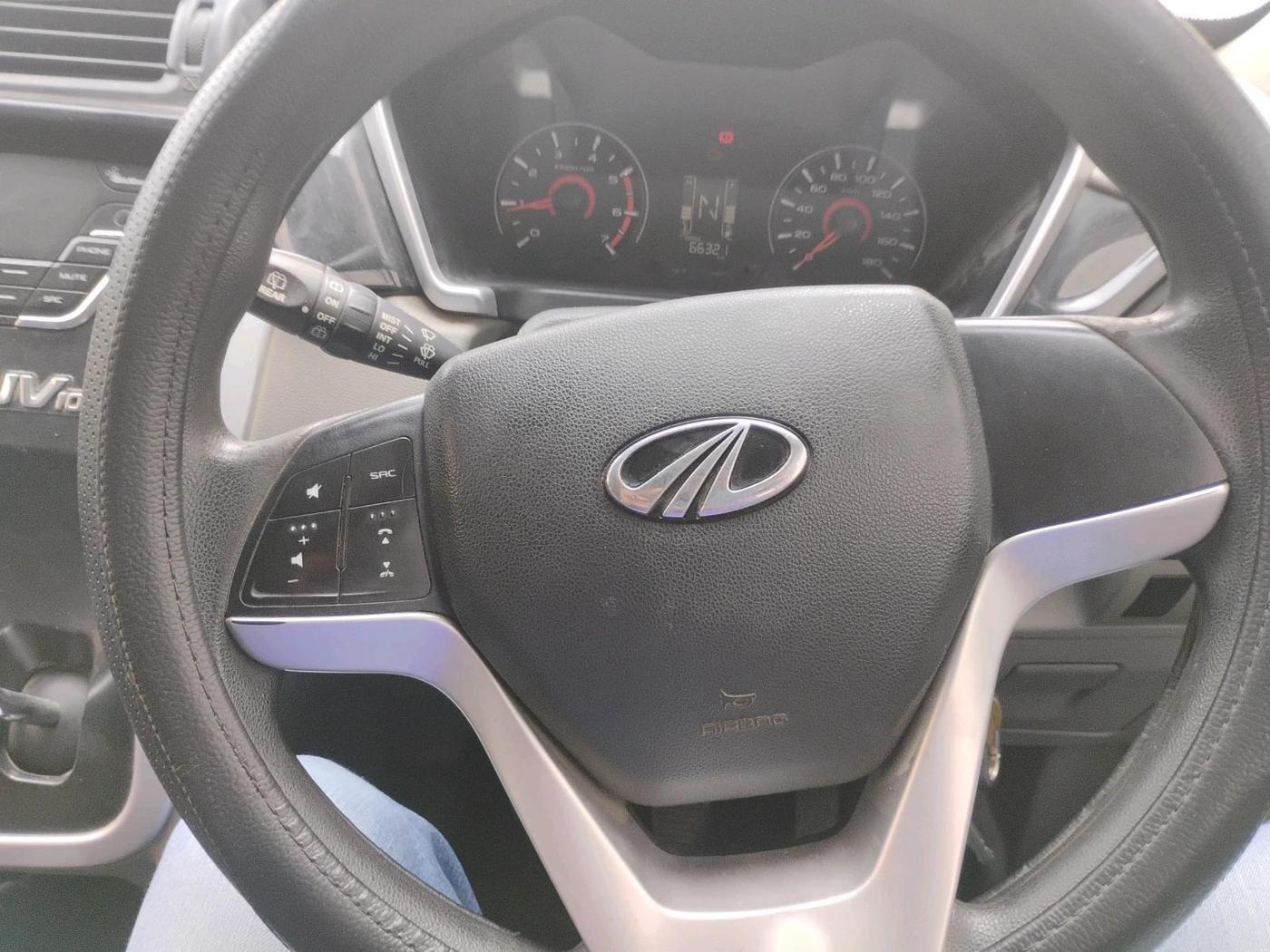 2017 Mahindra Kuv100 K8 6 STR, Petrol, Manual, 66,321 km, interior