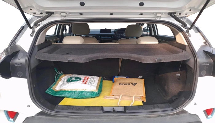 2022 Tata NEXON EV XZ PLUS LUX, Electric, Automatic, 60,000 km, exterior