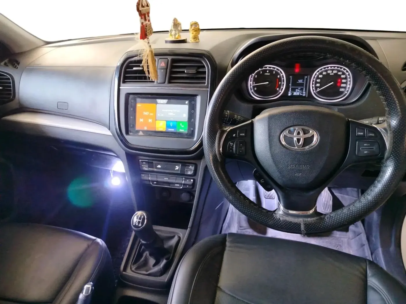 2022 Toyota URBAN CRUISER PREMIUM GRADE MT, Petrol, Manual, 38,392 km, interior