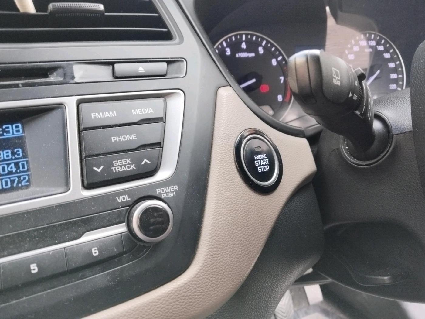 2015 Hyundai Elite i20 ASTA 1.2, Petrol, Manual, 45,177 km, interior
