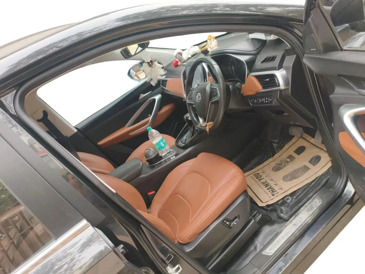 2022 MG HECTOR PLUS SHARP 1.5 PETROL TURBO CVT 6-STR, Petrol, Automatic, 24,800 km, interior