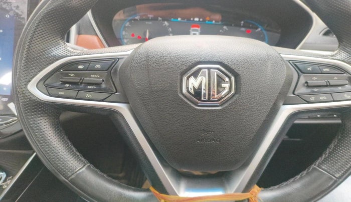 2022 MG HECTOR PLUS SHARP 1.5 PETROL TURBO CVT 6-STR, Petrol, Automatic, 24,800 km, interior