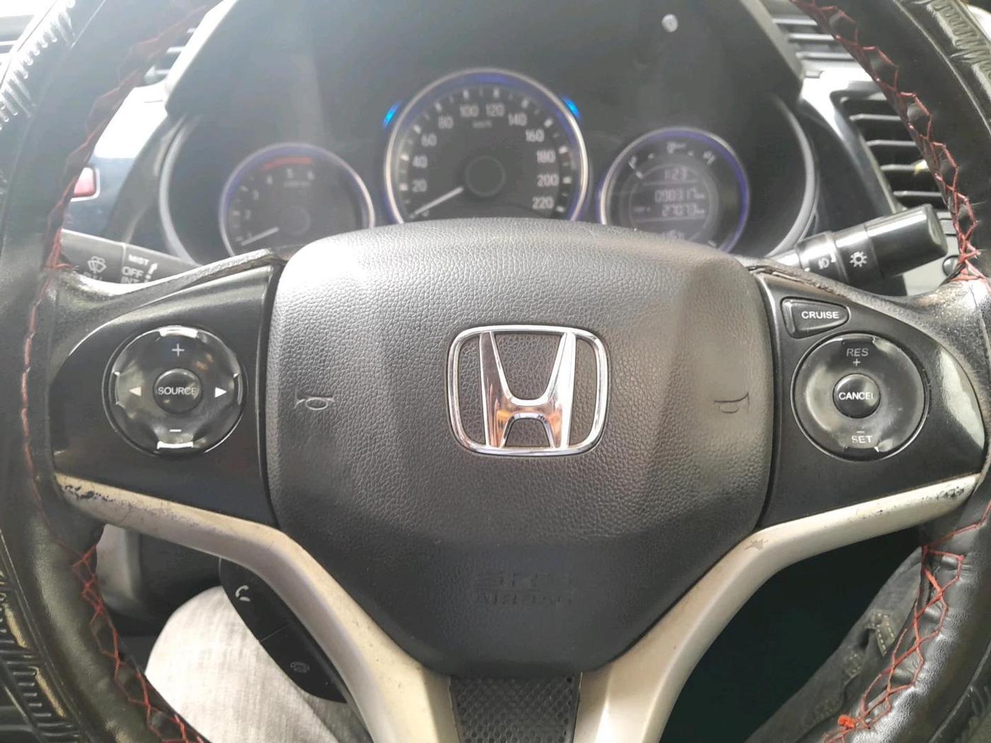 2015 Honda City 1.5L I-DTEC VX, Diesel, Manual, 1,27,000 km, interior