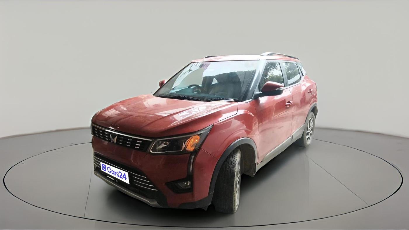 2023 Mahindra XUV300 W8 (O) 1.5 DIESEL AMT, Diesel, Automatic, 59,844 km, exterior