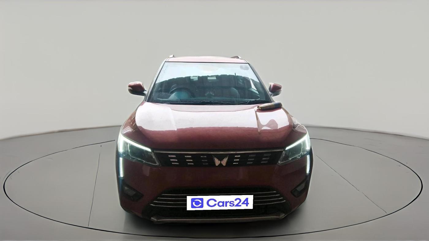 2023 Mahindra XUV300 W8 (O) 1.5 DIESEL AMT, Diesel, Automatic, 59,844 km, exterior
