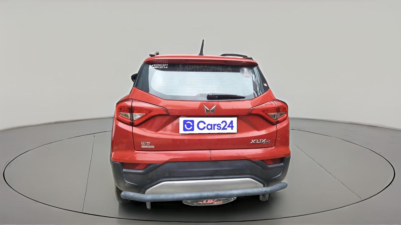 2023 Mahindra XUV300 W8 (O) 1.5 DIESEL AMT, Diesel, Automatic, 59,844 km, exterior