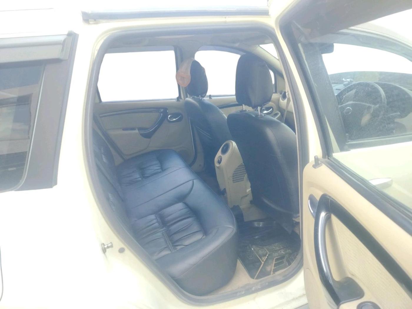 2014 Nissan Terrano XV D THP 110 PS, Diesel, Manual, 88,487 km, interior