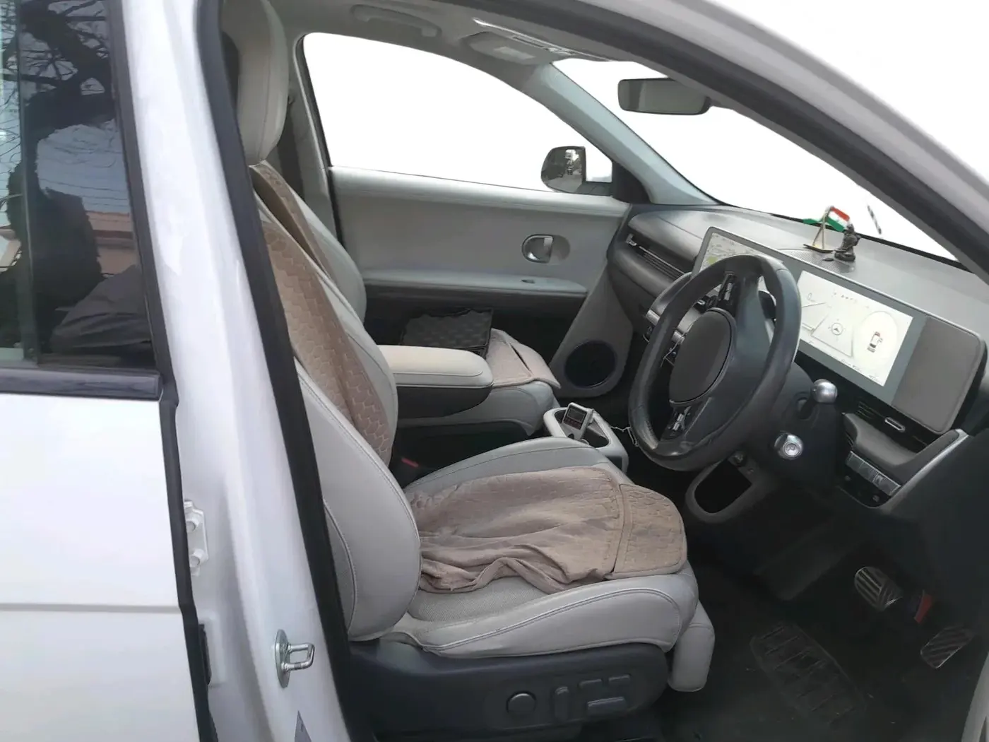 2023 Hyundai IONIQ 5 RWD, Electric, Automatic, 44,500 km, interior