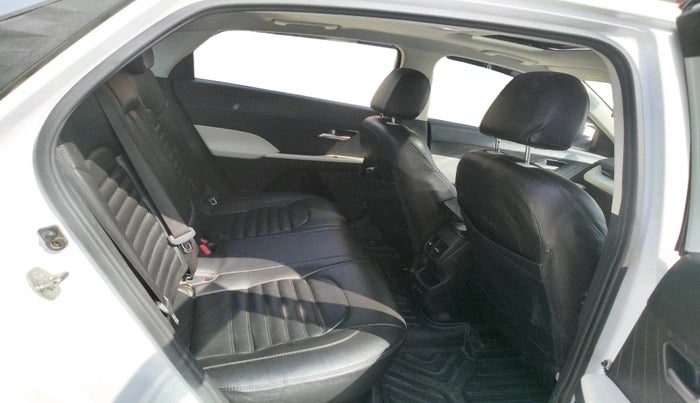 2023 Hyundai Verna SX 1.5 l MPI, Petrol, Manual, 25,344 km, interior