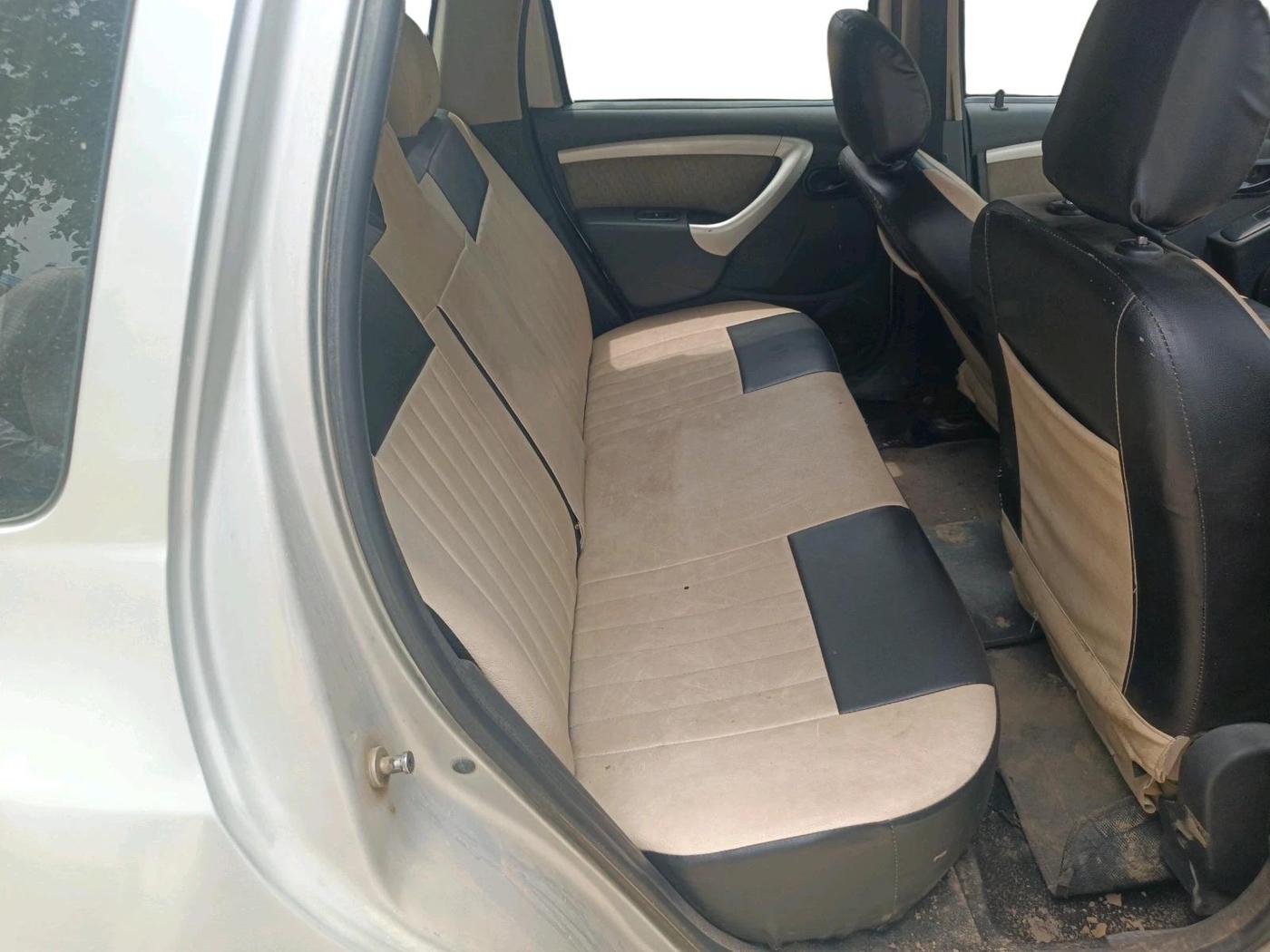 2013 Renault Duster 85 PS RXL DIESEL, Diesel, Manual, 1,05,441 km, interior