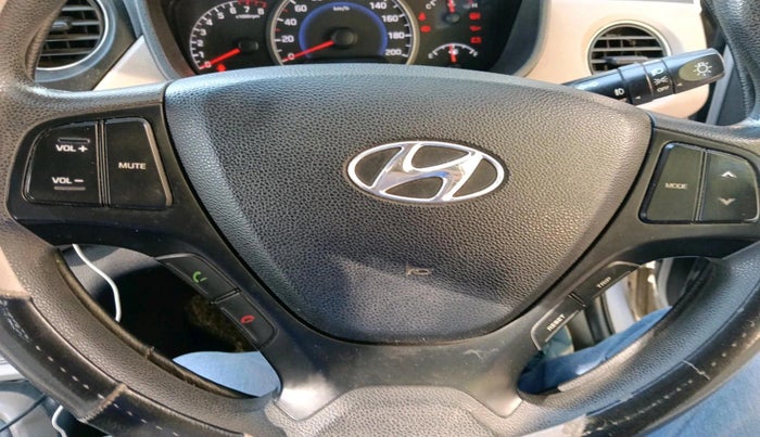 2016 Hyundai Grand i10 SPORTZ 1.2 KAPPA VTVT, Petrol, Manual, 71,837 km, interior