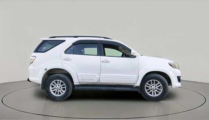 2013 Toyota Fortuner 3.0 4X4 MT, Diesel, Manual, 1,61,201 km, exterior