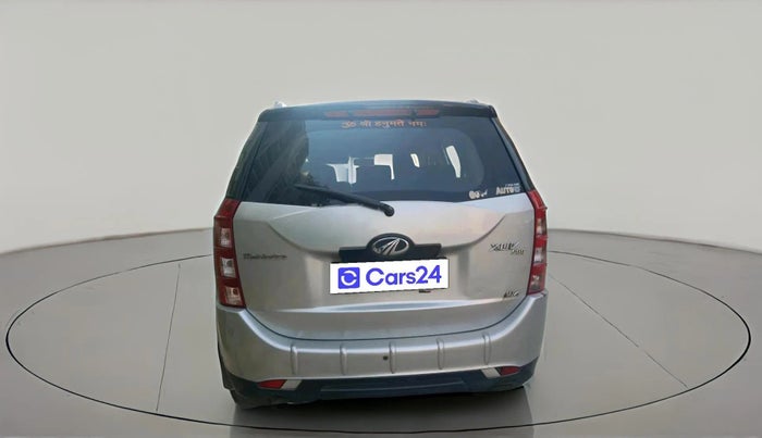 2015 Mahindra XUV500 W6, Diesel, Manual, 1,60,465 km, exterior