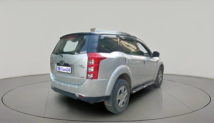 2015 Mahindra XUV500 W6, Diesel, Manual, 1,60,465 km, exterior