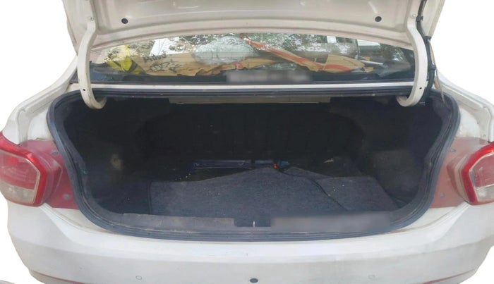 2016 Hyundai Xcent S 1.1 CRDI, Diesel, Manual, 1,00,211 km, exterior