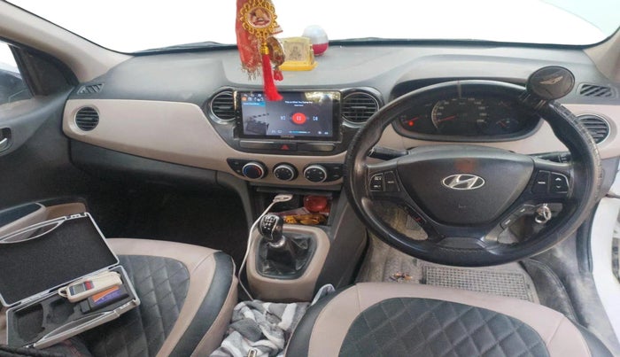 2016 Hyundai Xcent S 1.1 CRDI, Diesel, Manual, 1,00,211 km, interior