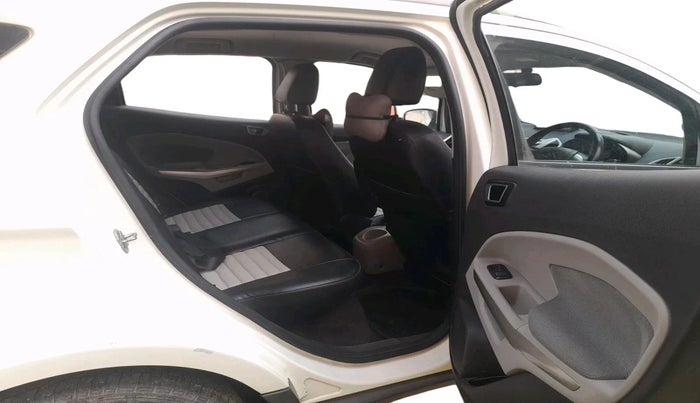 2015 Ford Ecosport TITANIUM 1.5L DIESEL, Diesel, Manual, 1,31,161 km, interior