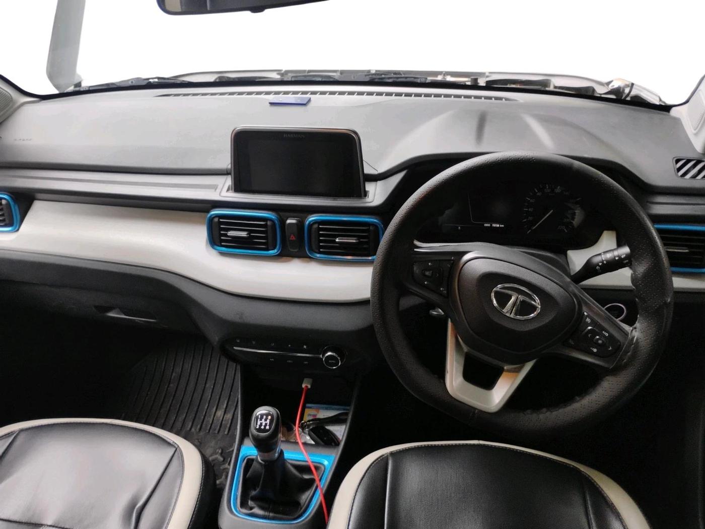 2023 Tata PUNCH CREATIVE  MT, Petrol, Manual, 73,738 km, interior