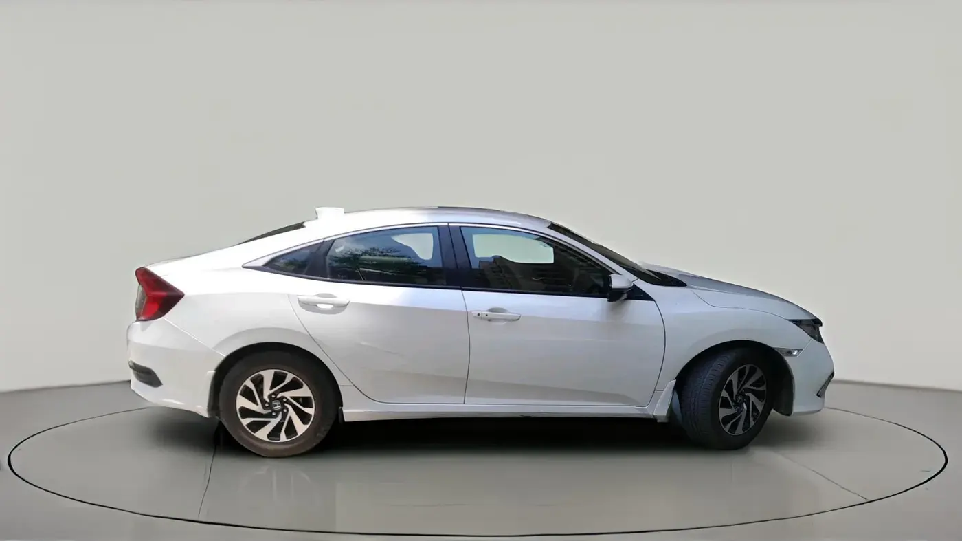 2019 Honda Civic 1.8L I-VTEC V CVT, Petrol, Automatic, 90,025 km, exterior