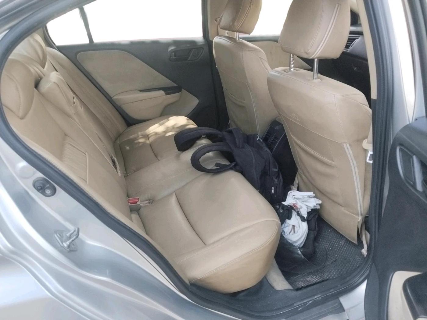 2015 Honda City 1.5L I-DTEC SV, Diesel, Manual, 1,22,294 km, interior