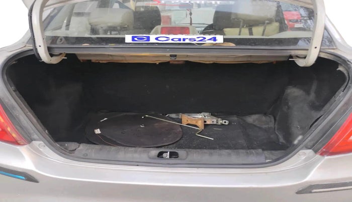 2015 Maruti Swift Dzire VXI, Petrol, Manual, 66,008 km, exterior