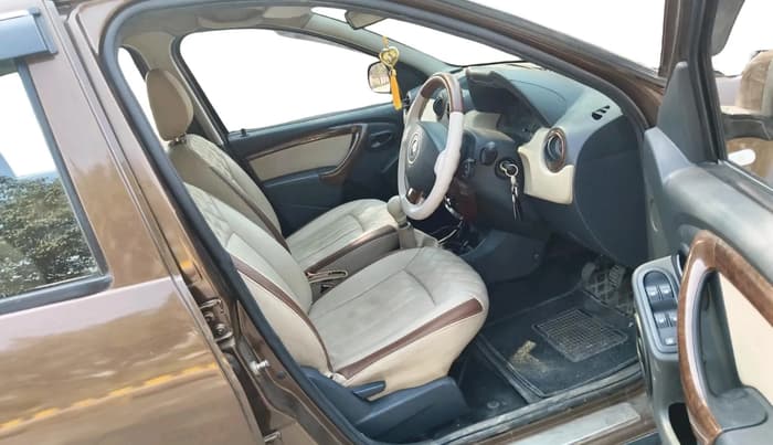 2013 Renault Duster 85 PS RXL DIESEL, Diesel, Manual, 1,54,000 km, interior
