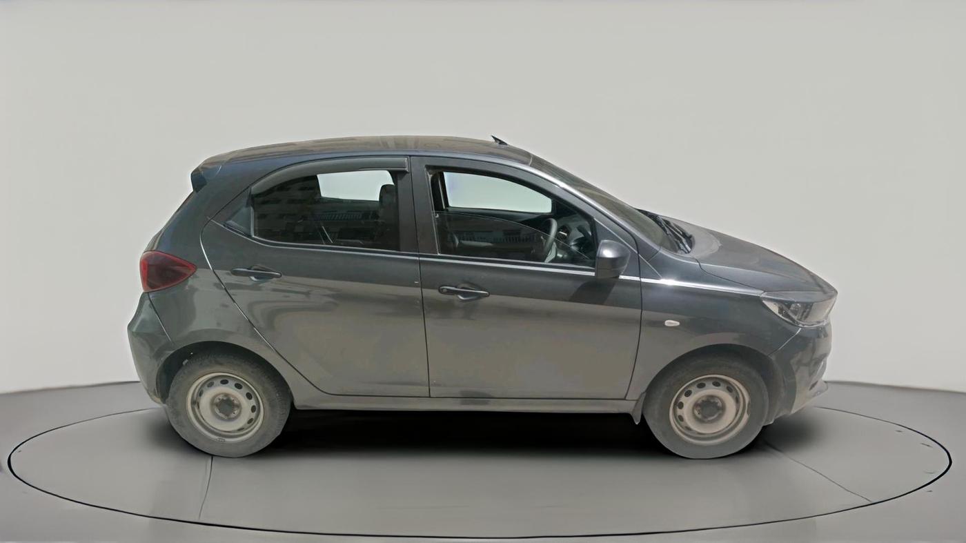 2023 Tata Tiago XM CNG, CNG, Manual, 52,772 km, exterior