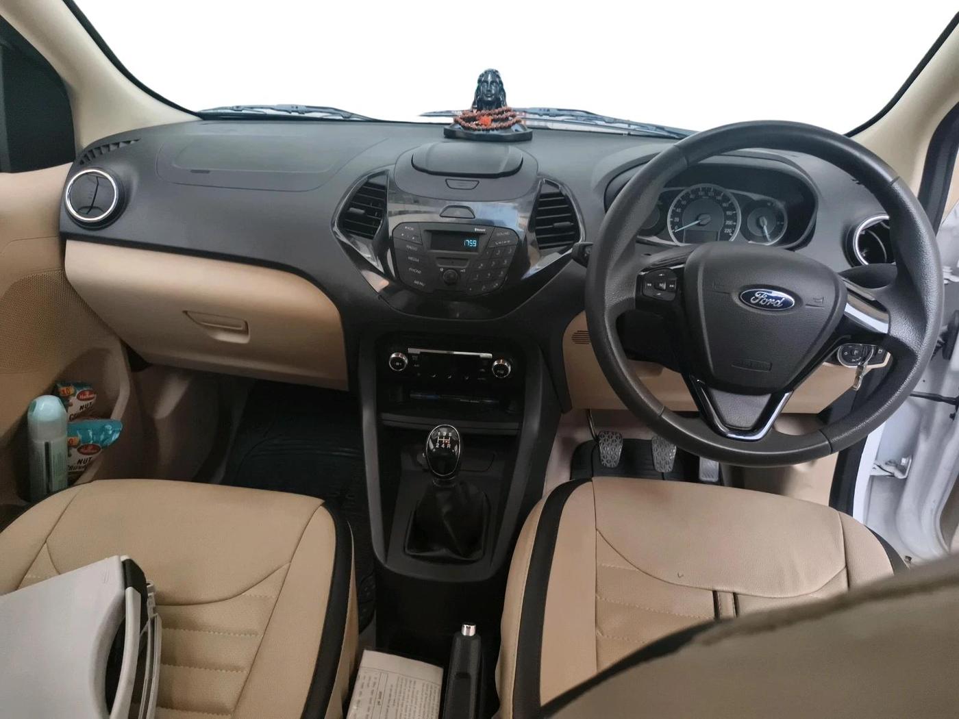 2017 Ford Figo Aspire TITANIUM 1.2 PETROL, Petrol, Manual, 18,808 km, interior