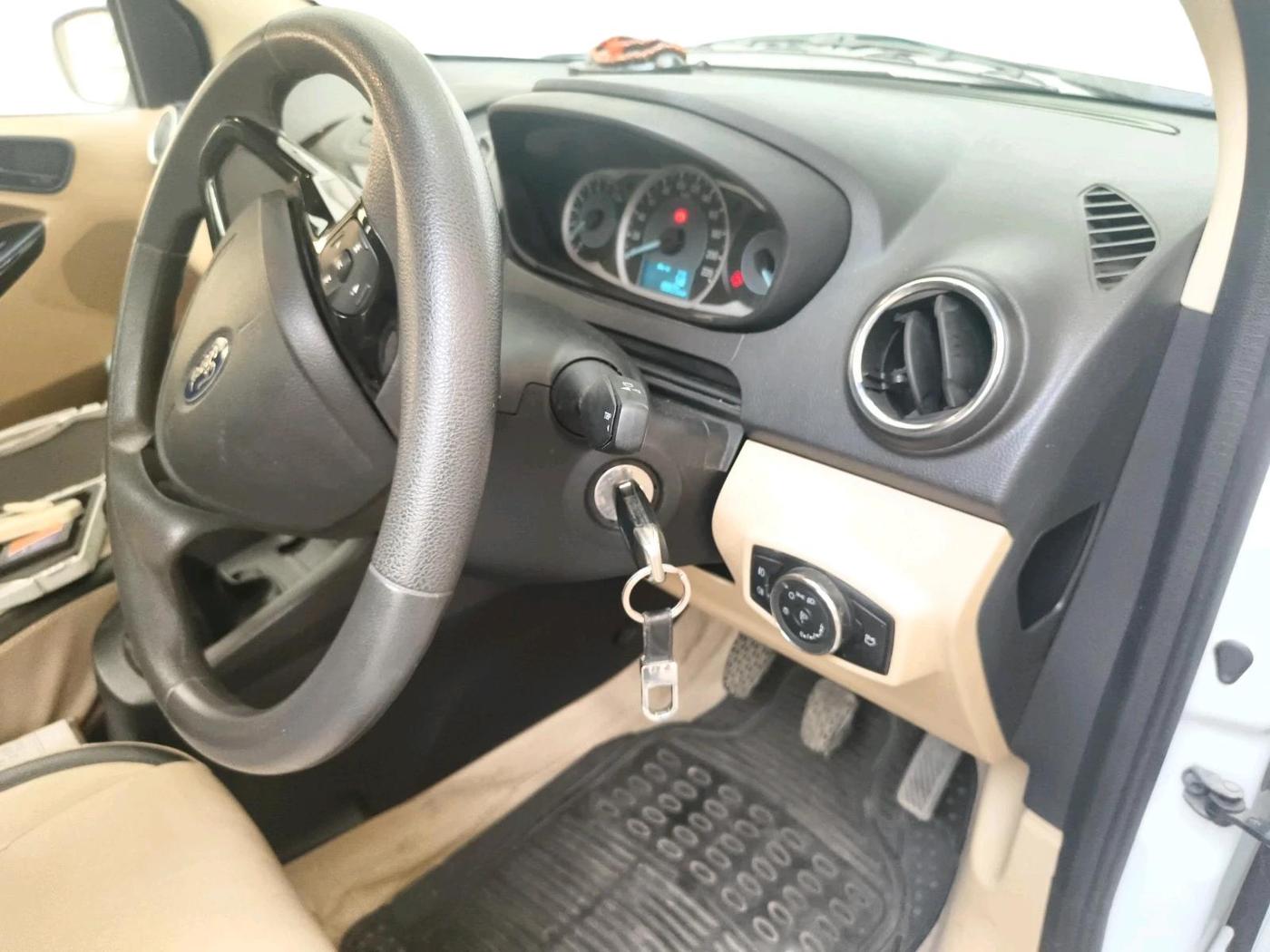 2017 Ford Figo Aspire TITANIUM 1.2 PETROL, Petrol, Manual, 18,808 km, interior