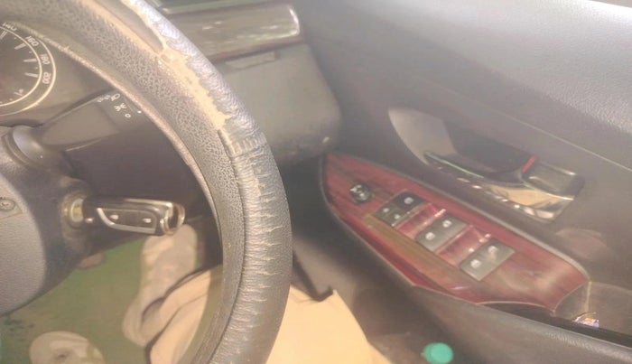 2017 Toyota Innova Crysta 2.4 G 7 STR, Diesel, Manual, 63,923 km, interior