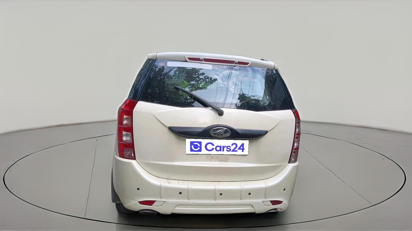 2018 Mahindra XUV500 W4, Diesel, Manual, 96,894 km, exterior