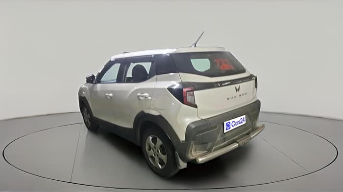 2024 Mahindra XUV 3XO MX3 1.2 L TCMPFi, Petrol, Manual, 11,800 km, exterior