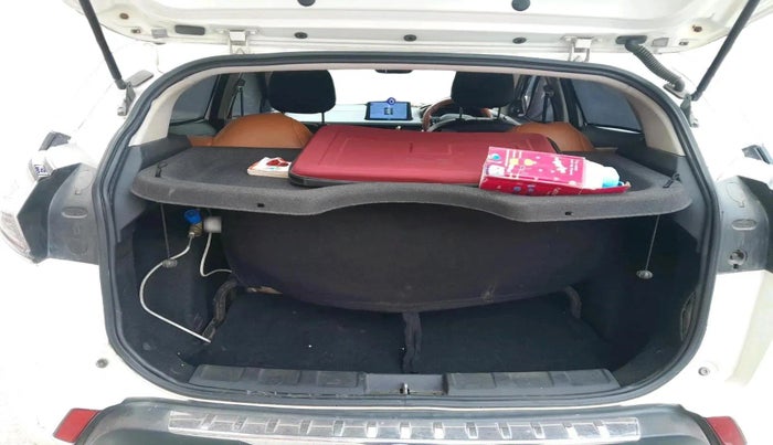 2019 Tata NEXON XMA PETROL, CNG, Automatic, 66,078 km, exterior