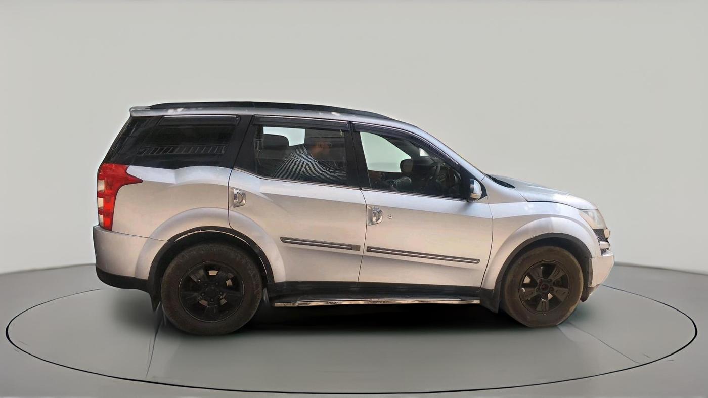 2012 Mahindra XUV500 W8, Diesel, Manual, 1,37,241 km, exterior