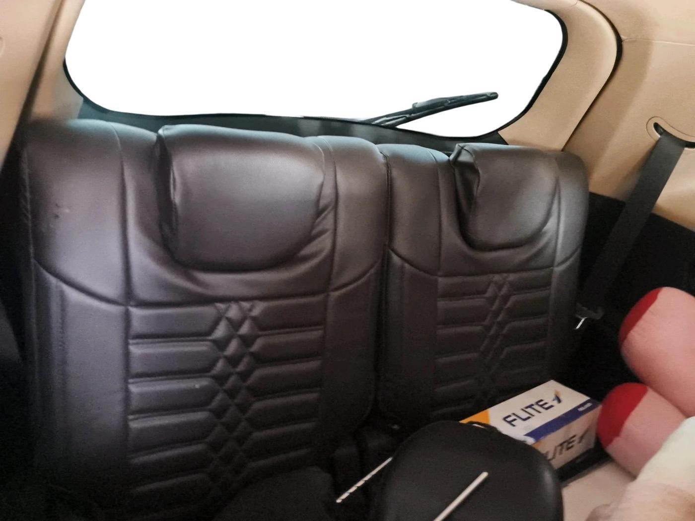 2012 Mahindra XUV500 W8, Diesel, Manual, 1,37,241 km, interior