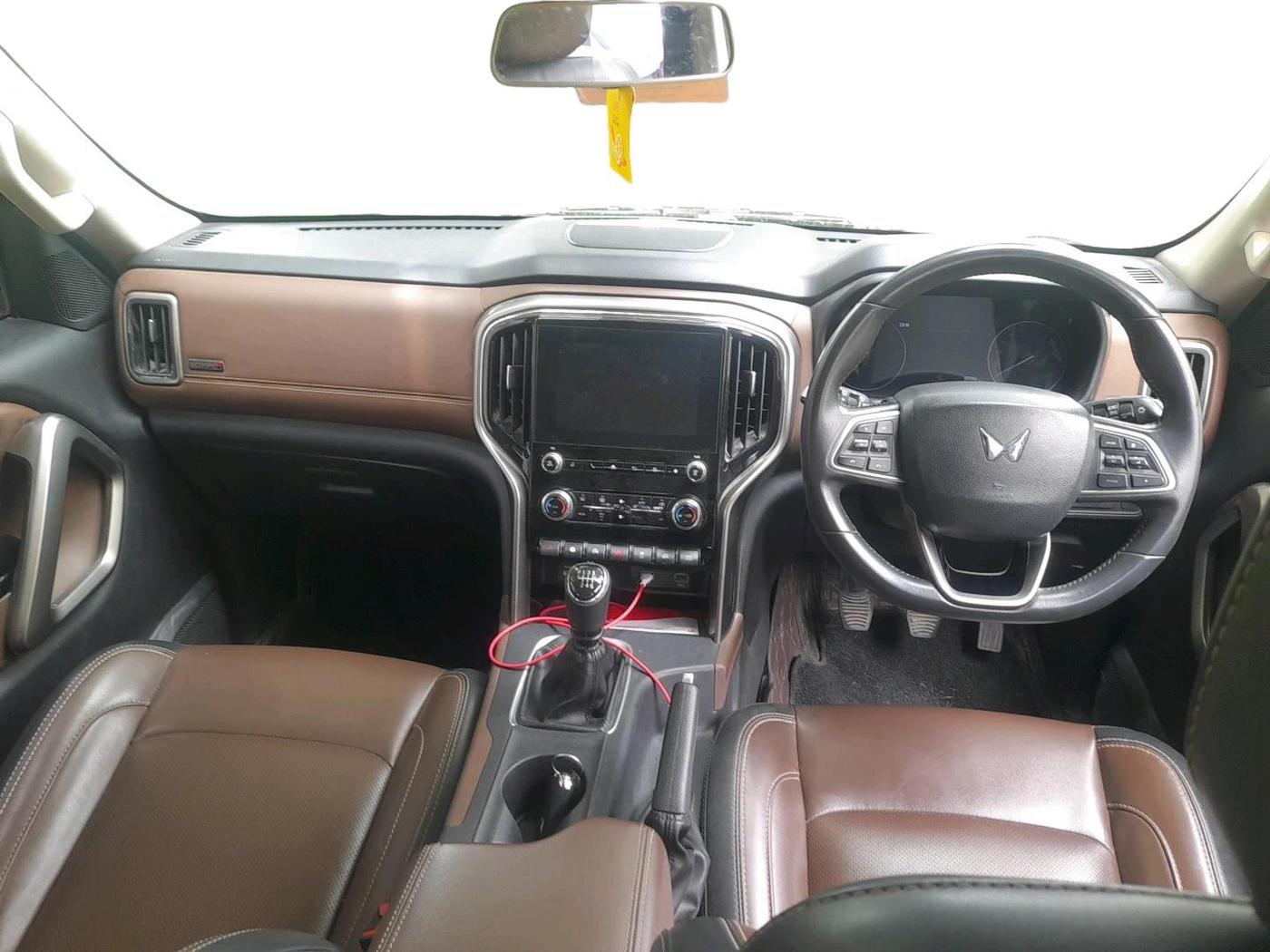 2024 Mahindra SCORPIO-N Z8 L DIESEL MT 2WD 7 STR, Diesel, Manual, 90,942 km, interior