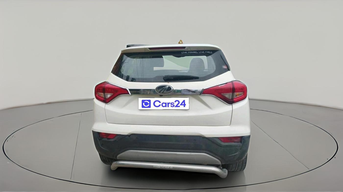 2020 Mahindra XUV300 W8 1.5 DIESEL, Diesel, Manual, 2,09,501 km, exterior