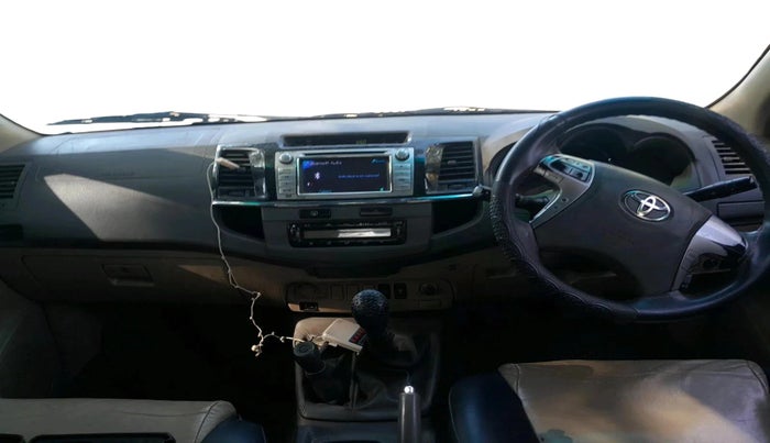 2012 Toyota Fortuner 3.0 4X4 MT, Diesel, Manual, 1,33,635 km, interior