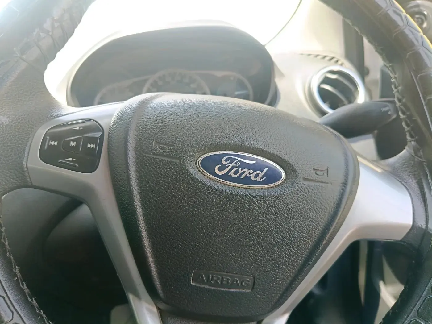 2016 Ford New Figo TREND 1.5L DIESEL, Diesel, Manual, 1,63,507 km, interior
