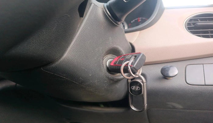 2016 Hyundai Grand i10 SPORTZ 1.1 CRDI, Diesel, Manual, 58,168 km, interior