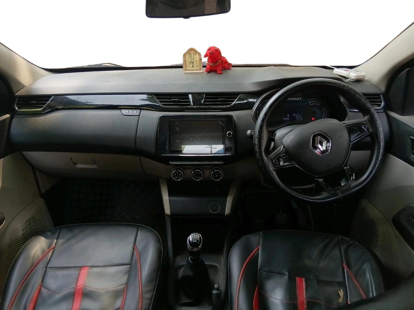 2023 Renault TRIBER RXT, Petrol, Manual, 79,543 km, interior