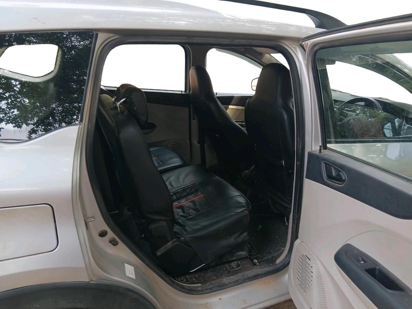 2023 Renault TRIBER RXT, Petrol, Manual, 79,543 km, interior