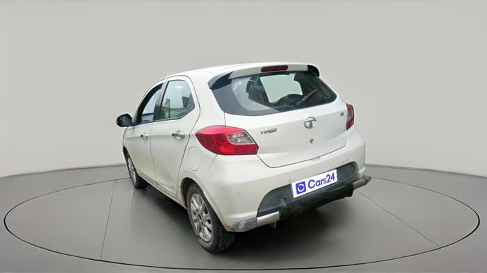 2017 Tata Tiago XZ PETROL, Petrol, Manual, 89,844 km, exterior